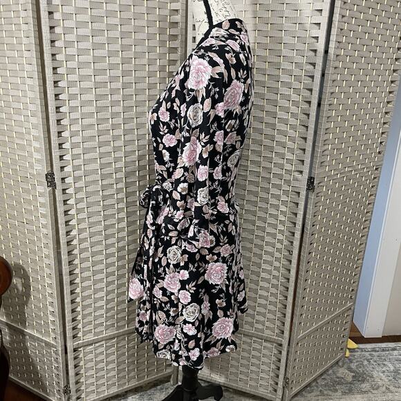 Rene Rofe Sleepwear Short Knit Robe & Gown Set Size M Black & Pink Floral Ruffle - Picture 2 of 10